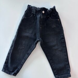 Zara Black Relaxed Fit Jeans